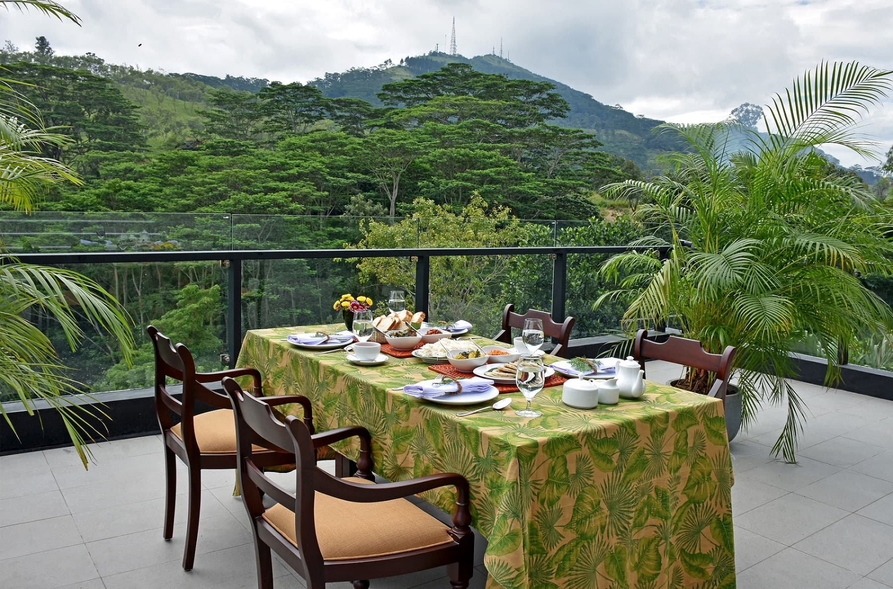 Fox Hotel Kandy Hero